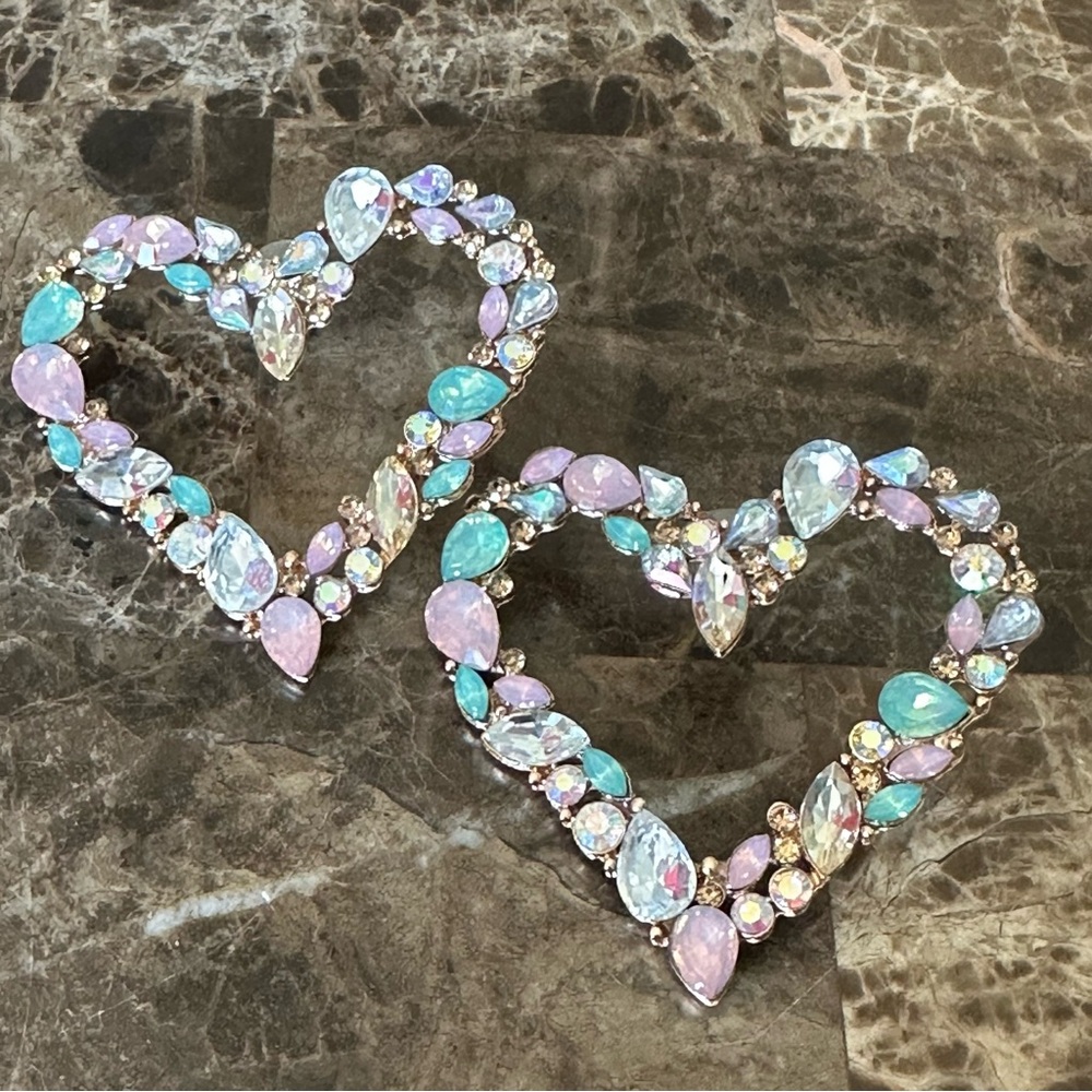 Elegant Heart-Shaped Multicolor Crystal Earrings Gold NWOT